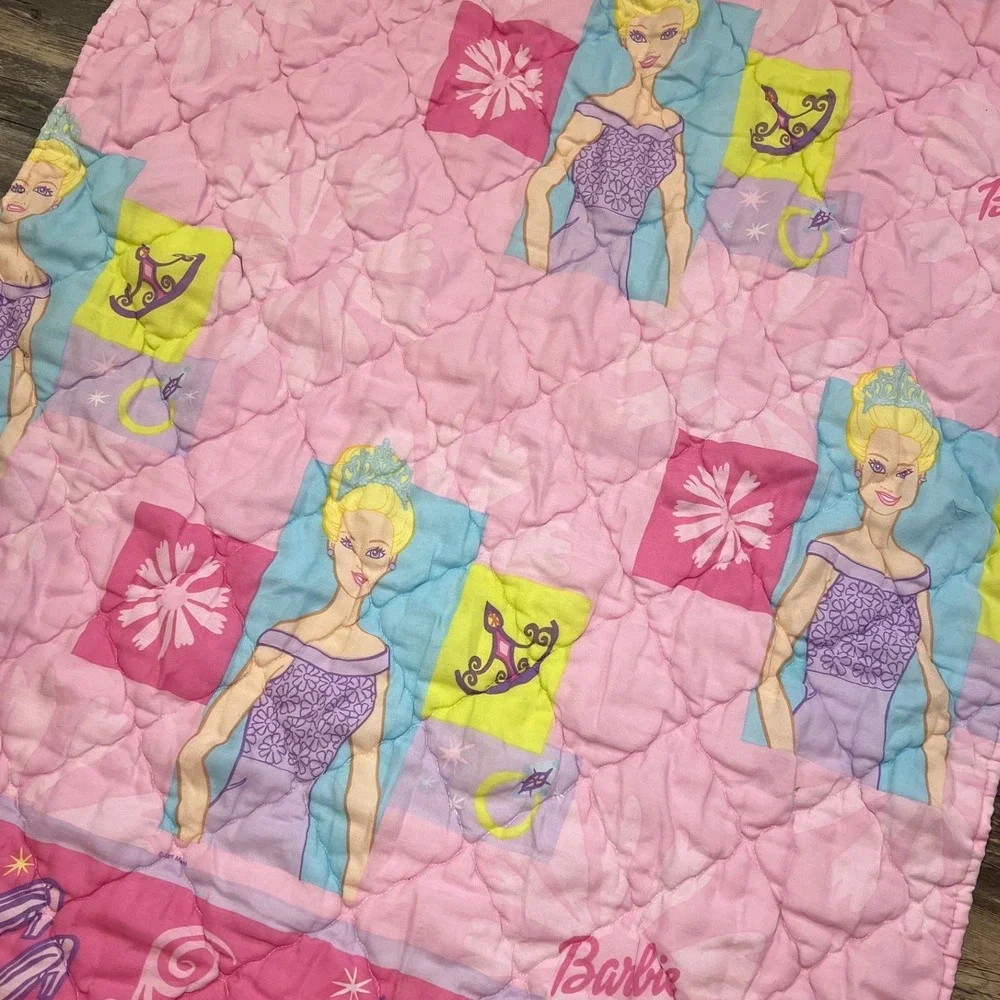Vintage Barbie Princess Quilt Blanket Pink Crib Toddler 42x58 Y2K Dan River USA‎